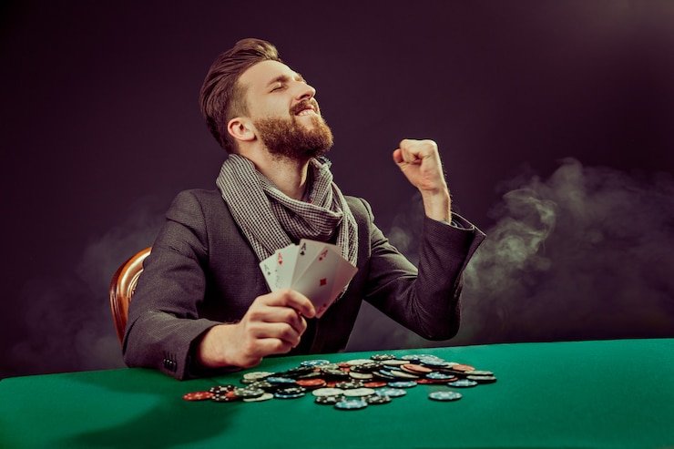 Platform togel hoki menampilkan live casino dengan dealer profesional dan berbagai permainan